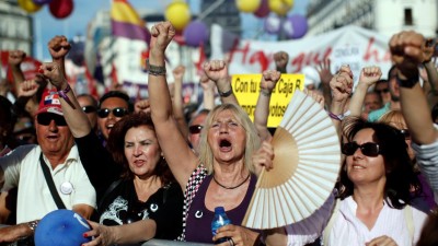 Milhares em manifestação para moção de censura ao governo espanhol