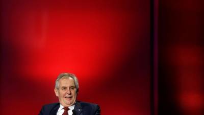 Milos Zeman eleito para novo mandato como Presidente da República Checa