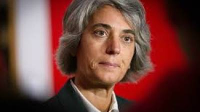 Ministra da Cultura felicita Tolentino Mendonça pelo Prémio Helena Vaz da Silva