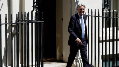 Ministro das Finanças britânico demite-se antes da entrada em funções de Boris Johnson