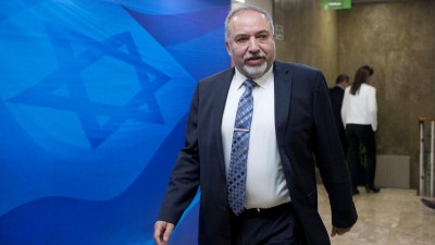 Ministro de Israel ameaça destruir sistema de defesa aérea sírio