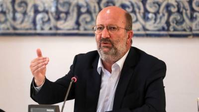 Ministro do Ambiente apela para fim da greve dos motoristas
