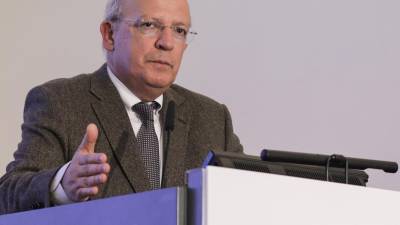 Ministro dos Negócios Estrangeiros responde a Maduro