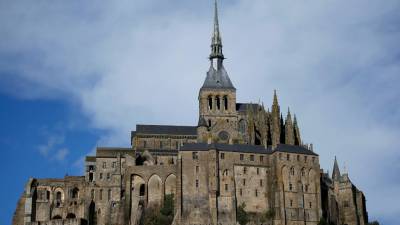 Mont-Saint-Michel, em França, evacuado “por precaução”