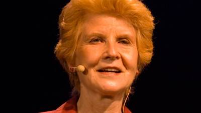 Morreu a actriz alemã Irm Hermann, rosto do cinema de Rainer Werner Fassbinder