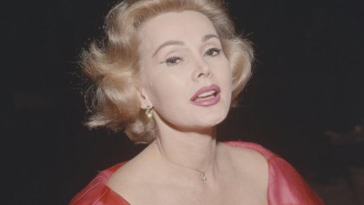 Morreu a atriz de Hollywood Zsa Zsa Gabor aos 99 anos