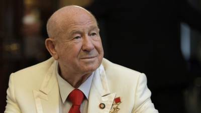 Morreu Alexei Leonov, o primeiro homem a caminhar no espaço
