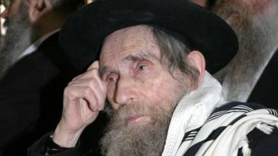 Morreu líder espiritual do judaísmo ultraortodoxo aos 104 anos