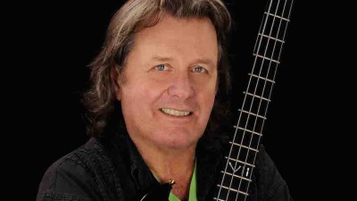 Morreu músico John Wetton que cantou Heat of the moment com os Asia