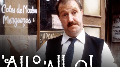 Morreu o actor Gorden Kaye, o René Artois da famosa série televisiva Alô Alô