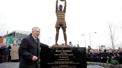 Morreu o antigo futebolista Billy McNeill, capitão dos ‘Lisbon Lions’