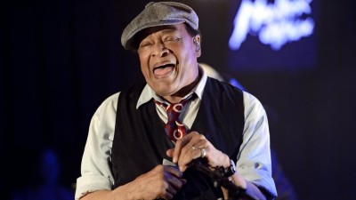 Morreu o cantor norte-americano Al Jarreau, vencedor de sete prémios Grammy