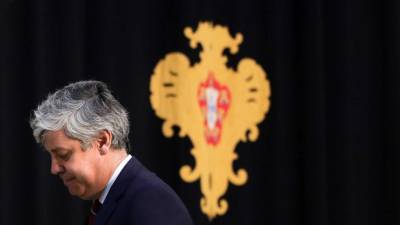 Mário Centeno renuncia ao mandato de deputado na bancada do PS