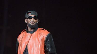 Músico R. Kelly alega inocência nos casos de acusação de abusos sexuais
