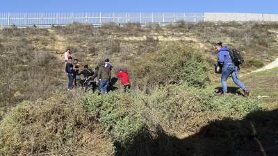 México permitirá permanência no país de migrantes que pedem asilo nos EUA