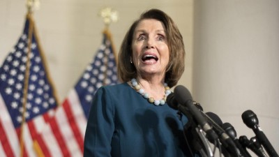 Nancy Pelosi reeleita líder democrata da Câmara dos Representantes dos EUA