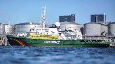 Navio-escola da Greenpeace faz campanha de educação ambiental em Cabo Verde