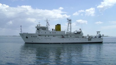 Navio Gago Coutinho faz levantamento hidrográfico em porto cabo-verdiano