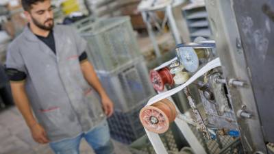 Negócios na indústria caem 33,1% em Abril
