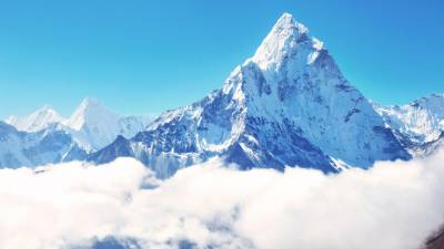 Nepal proíbe cegos e amputados de escalarem o monte Evereste