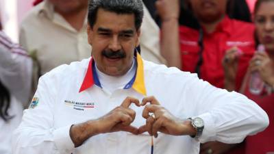 Nicolás Maduro diz estar orgulhoso de diálogo com a oposição