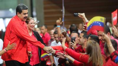 Nicolás Maduro insta poderes a marcar data exacta para as eleições presidenciais
