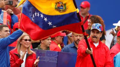 Nicolás Maduro jura “derrotar o golpe de Estado” contra o seu governo