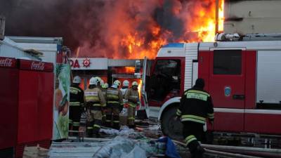 Número de feridos em incêndio em fábrica de explosivos na Rússia aumenta para 38