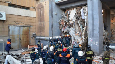 Número de mortos em desabamento de edifício na Rússia sobe para 14