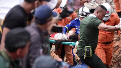 Número de mortos no Camboja em desmoronamento de prédio sobe para 15