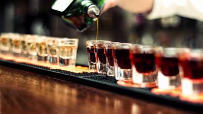 Número de mortos por ingestão de álcool adulterado na Indonésia sobe para 80