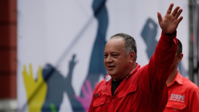 “Número dois” do ‘chavismo’ culpa oposição por ataque ao parlamento na Venezuela