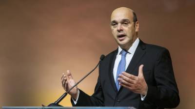Não está nos planos do Governo rever a lei da greve