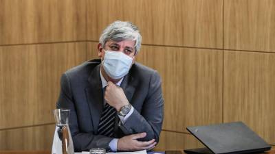 Não existe vacina para crise económica, mas é possível tratar sintomas