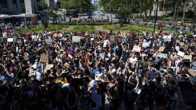 Nova Iorque vai mudar nome a ruas com mensagens do “Black Lives Matter”