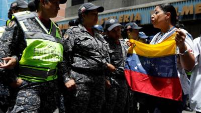 Nova moeda na Venezuela obriga banca a paralisar serviços electrónicos por 24 horas