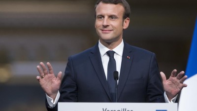 Nova sondagem dá maioria absoluta a partido de Macron