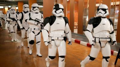 Novo episódio da “Guerra das Estrelas” arrecada 187 milhões em três dias