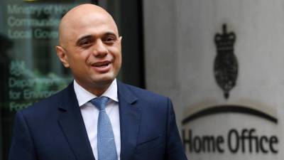 Novo ministro do Interior britânico compromete-se a resolver escândalo Windrush