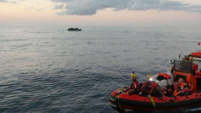 Novo navio espanhol parte no fim do mês para socorrer migrantes no Mediterrâneo Central
