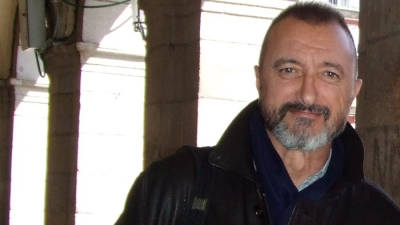 Novo romance de Pérez-Reverte recupera espião Falcó e a sua companheira de missão