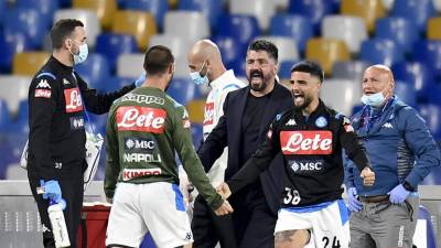 Nápoles elimina Inter e vai defrontar Juventus na final da Taça de Itália