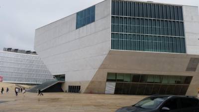 Ânsia de voltar a assistir a um concerto levou mais de 170 pessoas à reabertura da Casa da Música