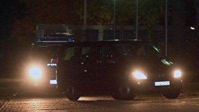 Onze presumíveis terroristas islamitas presos na Albânia e no Kosovo