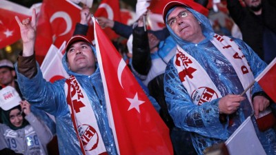 Oposição denuncia fraude e pede recontagem dos votos na Turquia