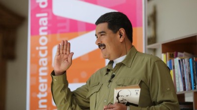 Oposição suspende diálogo com Governo até ter garantias de presença de ministros latino-americanos