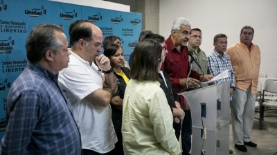 Oposição venezuelana aceita diálogo depois do sim do Governo a acompanhamento internacional