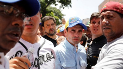 Oposição venezuelana condena repressão e acusa Governo de estar à margem da Constituição