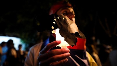 Oposição venezuelana pede à população que se organize em rebelião permanente e progressiva