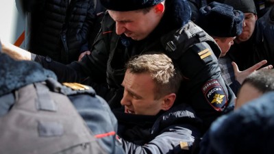 Opositor russo Alexeï Navalny detido durante manifestação em Moscovo
